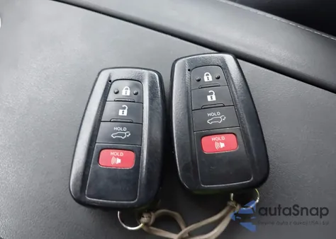 2021 Toyota Highlander Xle from USA, damaged, VIN 5TDGZRBHXMS154262